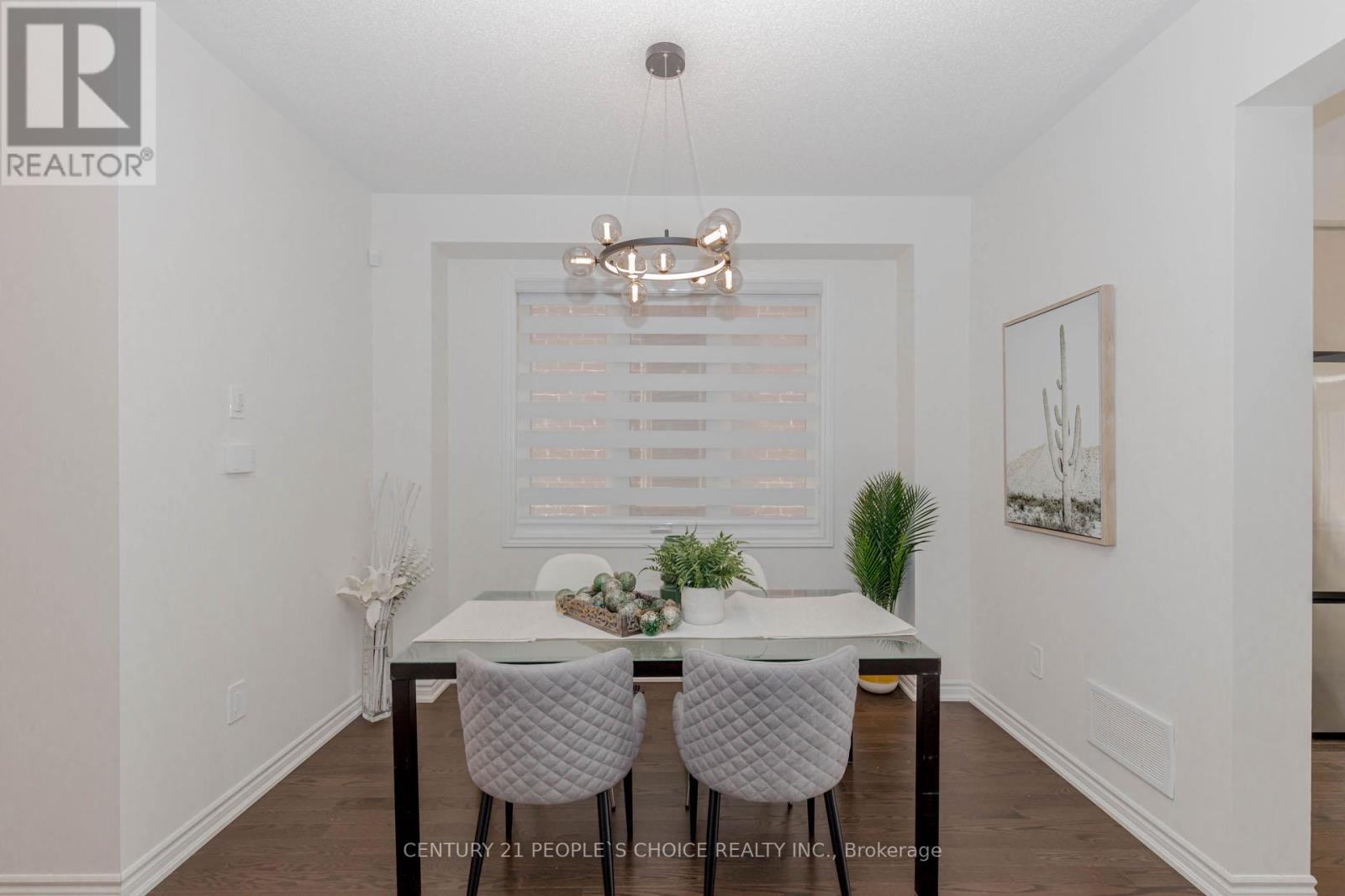 1462 Kitchen Court, Milton, Ontario  L9E 1Y8 - Photo 6 - W12958438