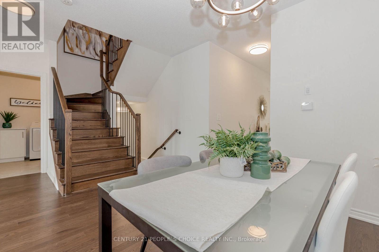 1462 Kitchen Court, Milton, Ontario  L9E 1Y8 - Photo 8 - W12958438