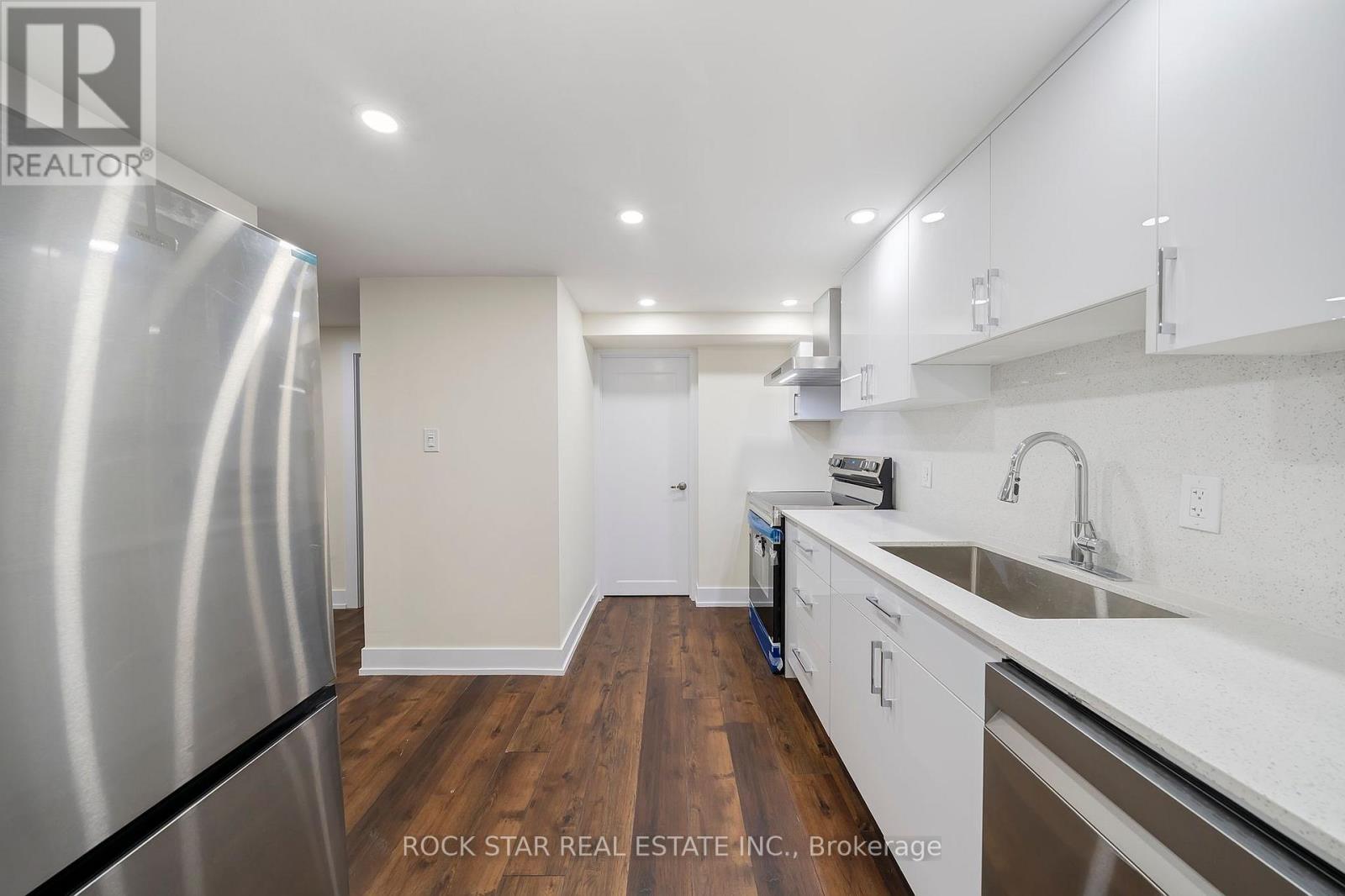 Lower - 78 Leaside Drive, St. Catharines, Ontario  L2M 4G5 - Photo 7 - X12958464