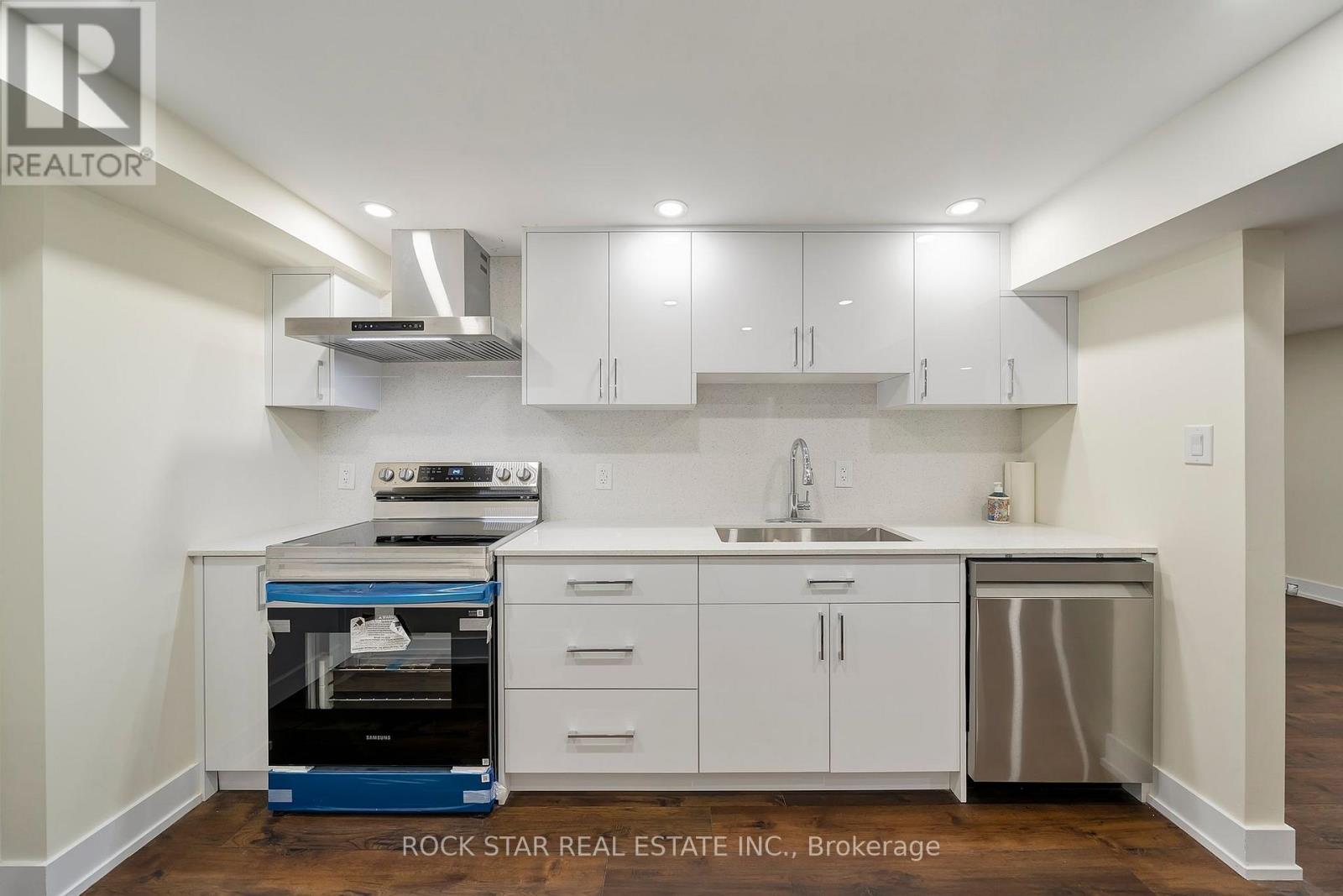 Lower - 78 Leaside Drive, St. Catharines, Ontario  L2M 4G5 - Photo 9 - X12958464