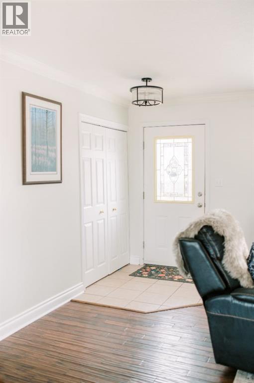 3812 61a Street, Stettler, Alberta  T4K 1G4 - Photo 4 - A2294520