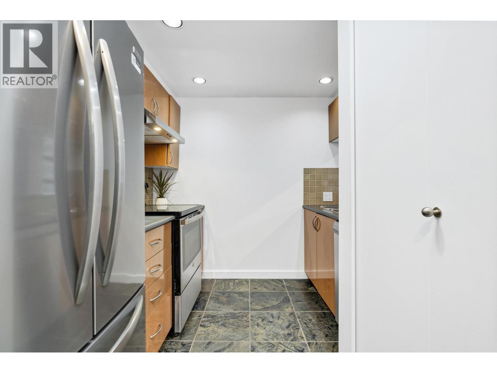 308 1688 Robson Street, Vancouver, British Columbia  V6G 1C7 - Photo 8 - R3105686