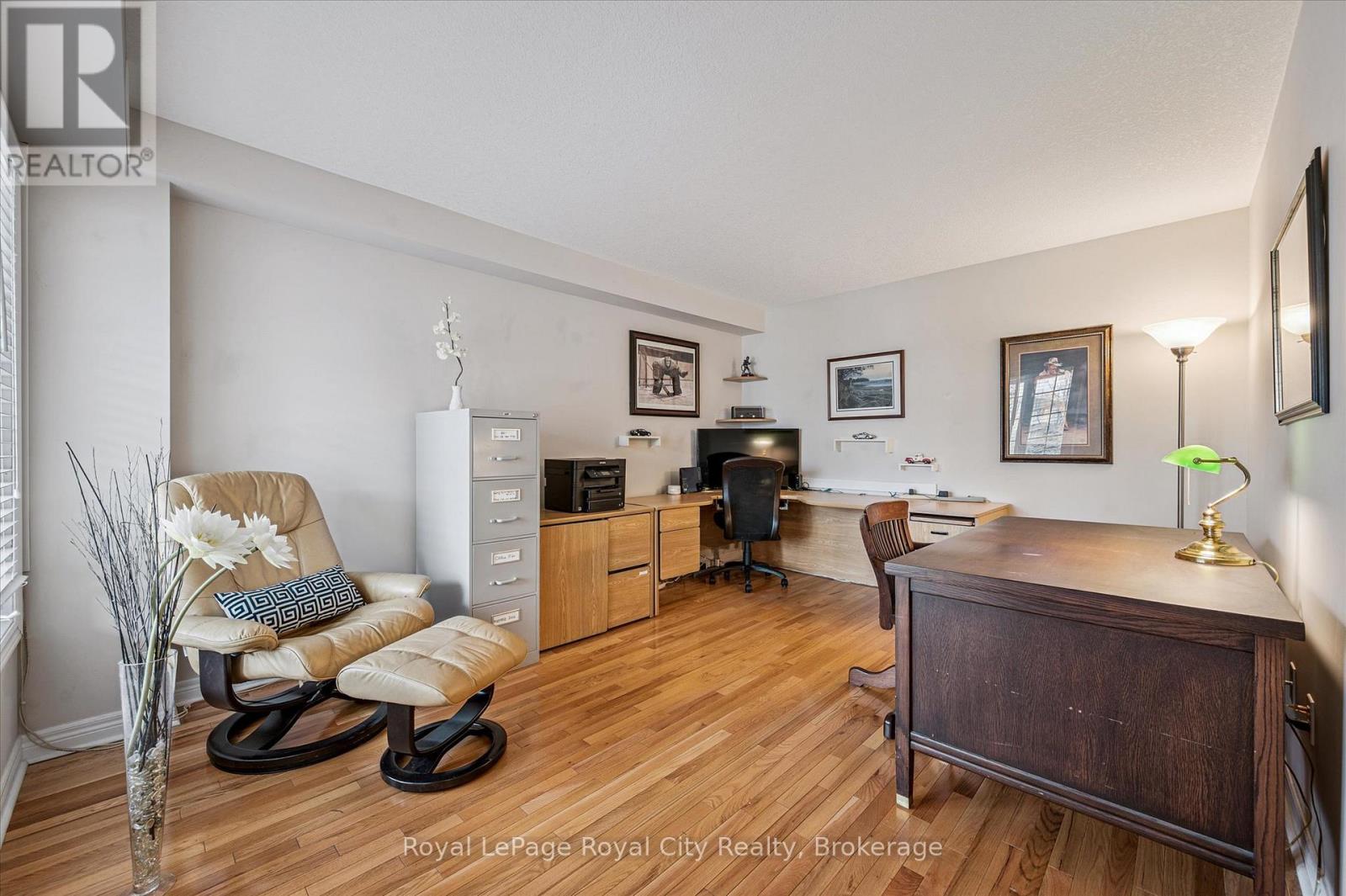 87 Law Drive, Guelph, Ontario  N1E 7J7 - Photo 17 - X12898684