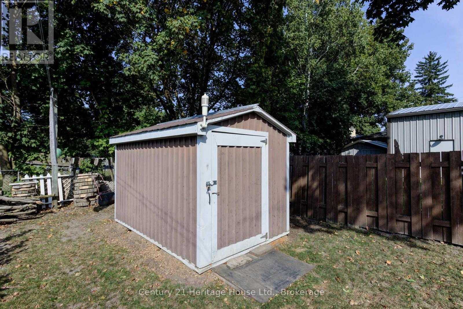 276 12th Street, Hanover, Ontario  N4N 1V3 - Photo 32 - X12950450