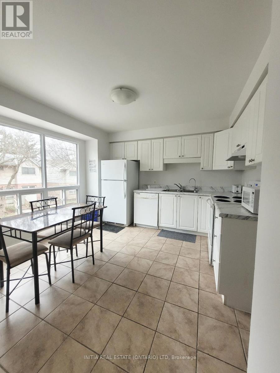 78 - 35 Waterman Avenue, London South, Ontario  N6C 5T5 - Photo 2 - X12864832