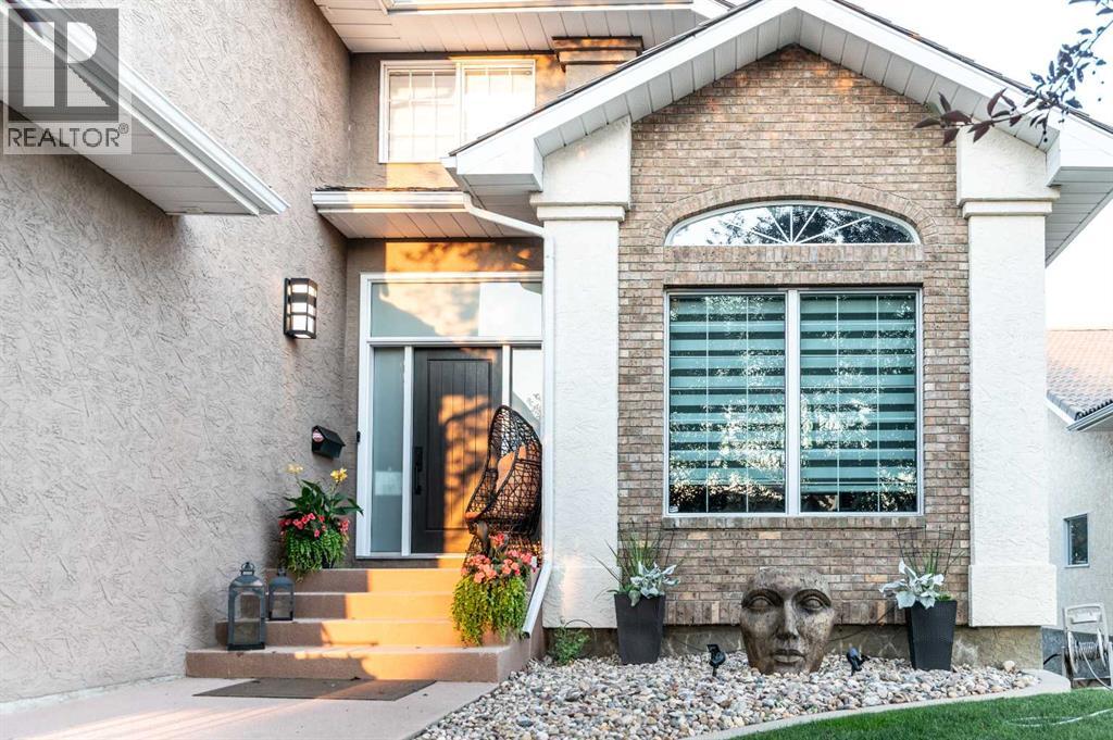 59 Taylor Boulevard Se, Medicine Hat, Alberta  T1B 4A5 - Photo 2 - A2298015