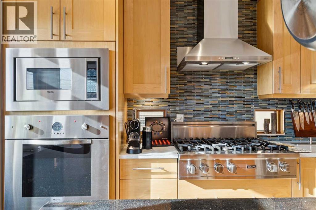 2407 Westmount Road NW, Calgary, Alberta  T2N 3N9 - Photo 12 - A2288285