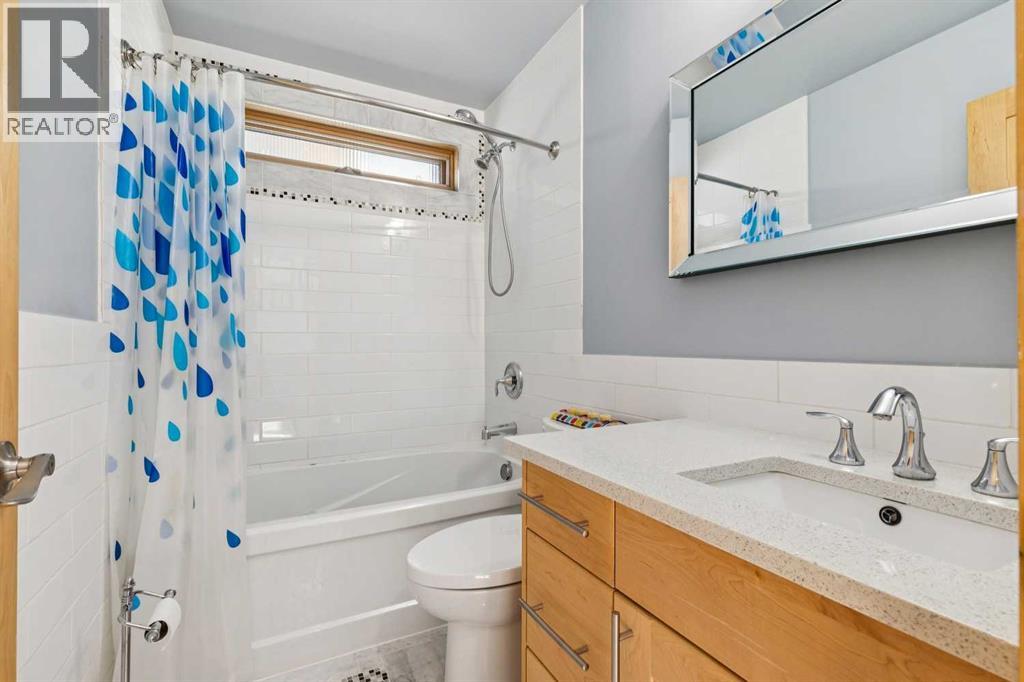 2407 Westmount Road NW, Calgary, Alberta  T2N 3N9 - Photo 25 - A2288285