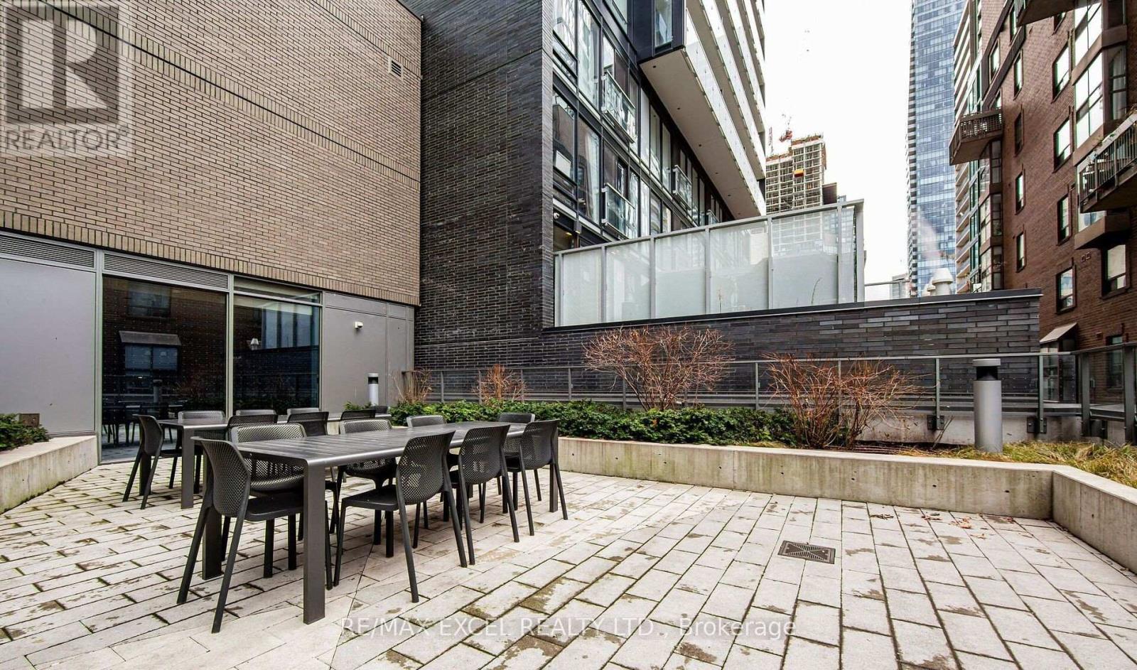 3705 - 50 Wellesley Street, Toronto, Ontario  M4Y 1G2 - Photo 7 - C12958476