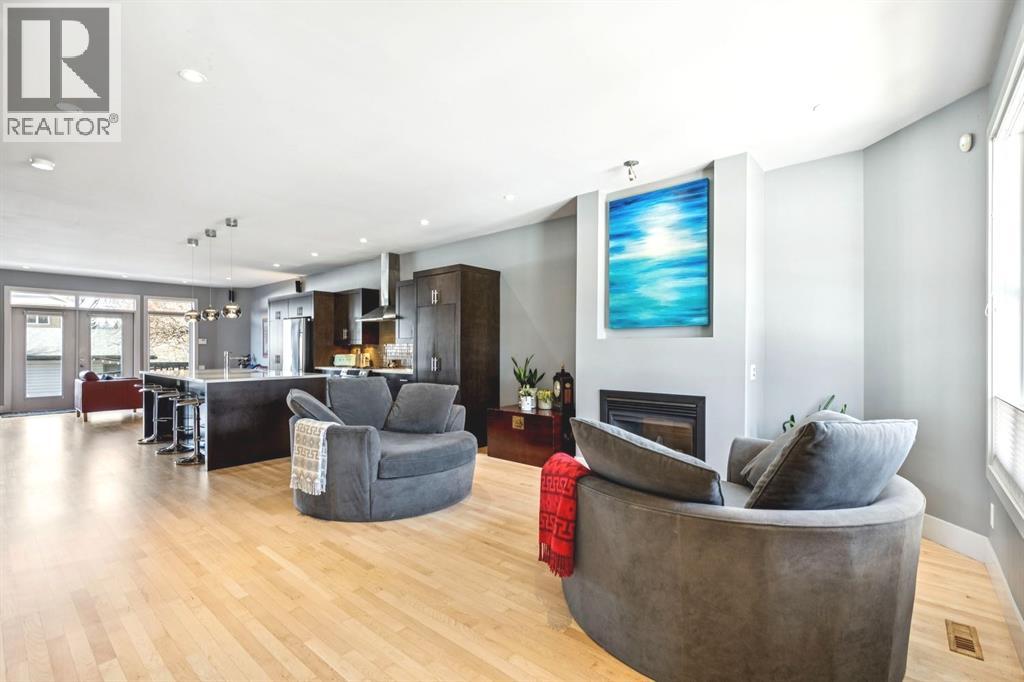 3043 28 Street SW, Calgary, Alberta  T3E 2J4 - Photo 7 - A2296577