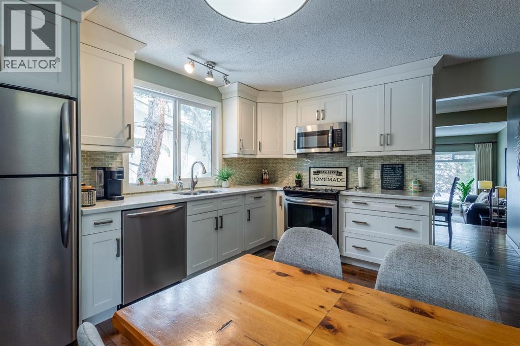 5617 Dalcastle Hill NW, Calgary, Alberta  T3A 2A2 - Photo 8 - A2297471