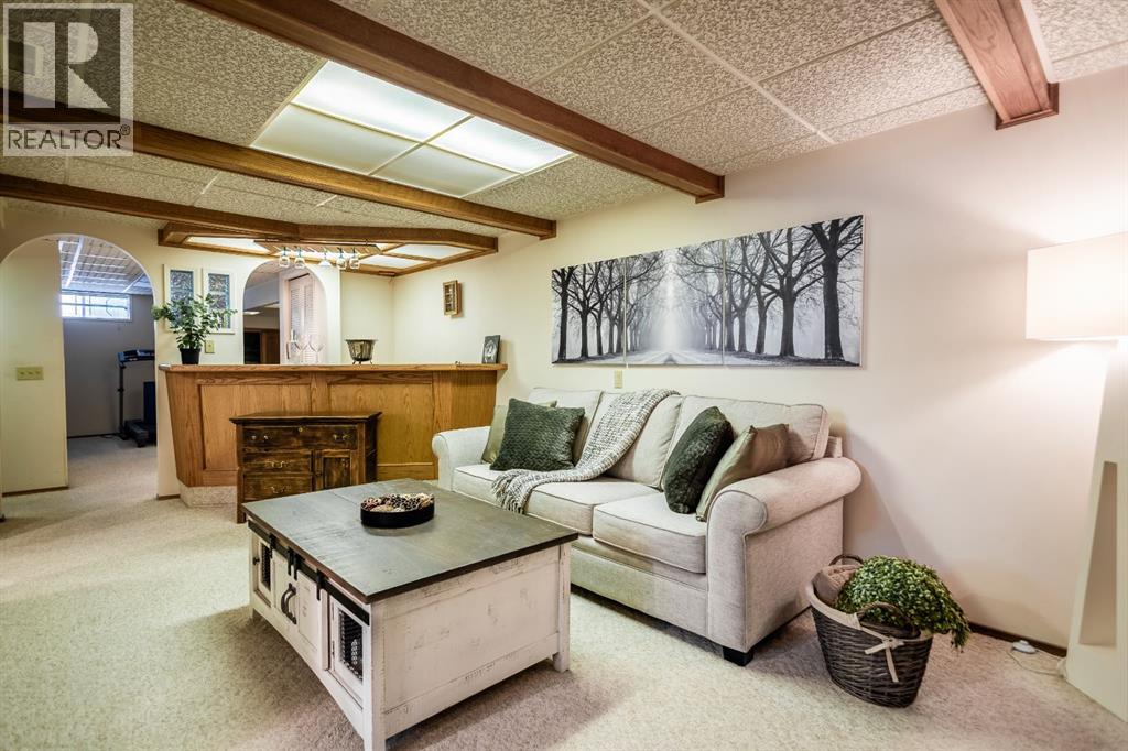 5617 Dalcastle Hill NW, Calgary, Alberta  T3A 2A2 - Photo 25 - A2297471