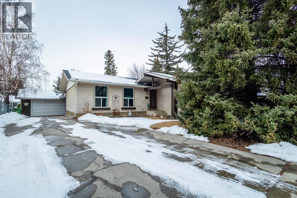 5617 Dalcastle Hill NW, Calgary, Alberta  T3A 2A2 - Photo 48 - A2297471