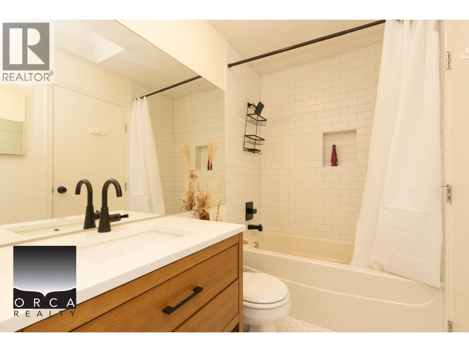 7426 Hawthorne Terrace, Burnaby, British Columbia  V5E 4K6 - Photo 18 - R3106973