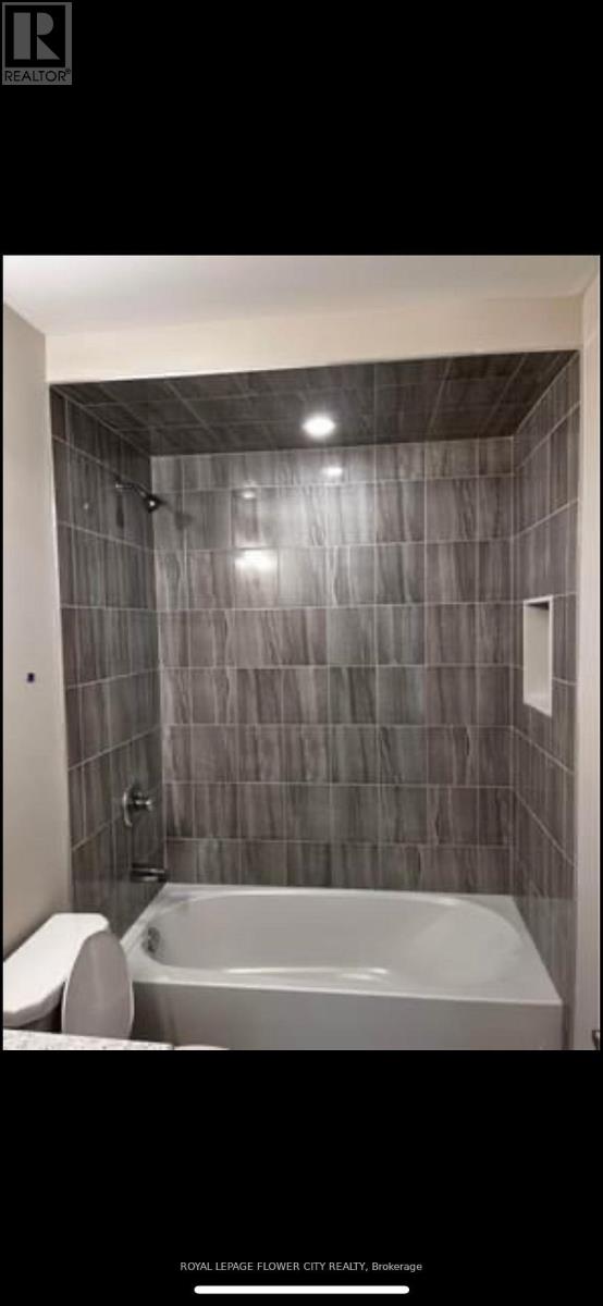 58 Genoa Drive E, Hamilton, Ontario  L9B 0J9 - Photo 10 - X12958472