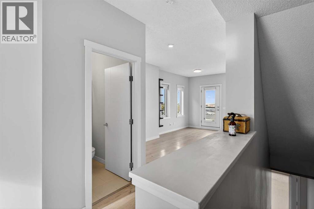 1007, 218 Sherwood Square NW, Calgary, Alberta  T3R 0Y2 - Photo 4 - A2295383