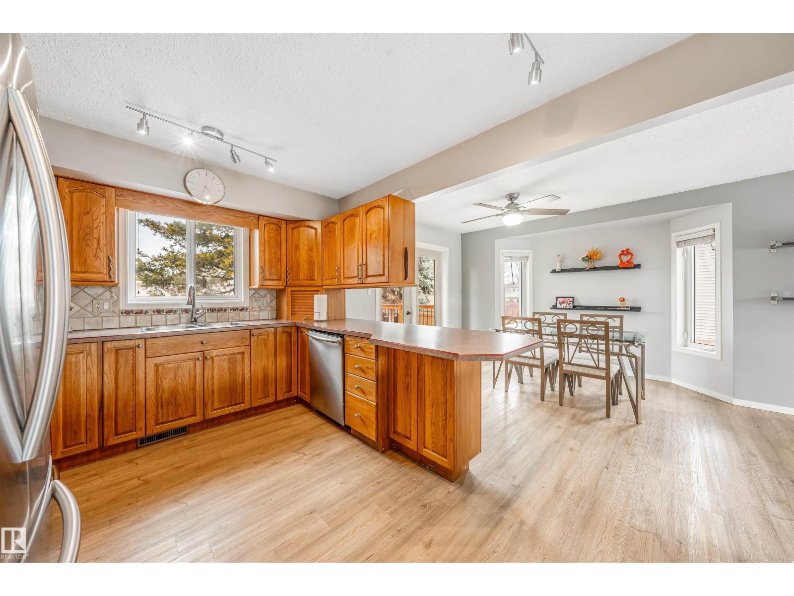 2437 89 St Nw, Edmonton, Alberta  T6K 2Y8 - Photo 11 - E4480731