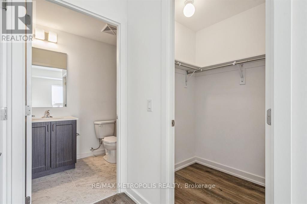 422 - 430 Essa Road, Barrie, Ontario  L9J 0M1 - Photo 12 - S12868076