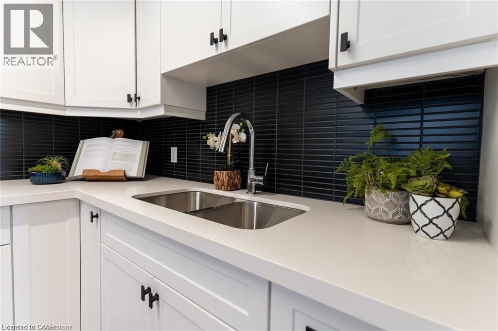 71 King George Road Unit# 305, Brantford, Ontario  N3R 5K2 - Photo 8 - 40815901