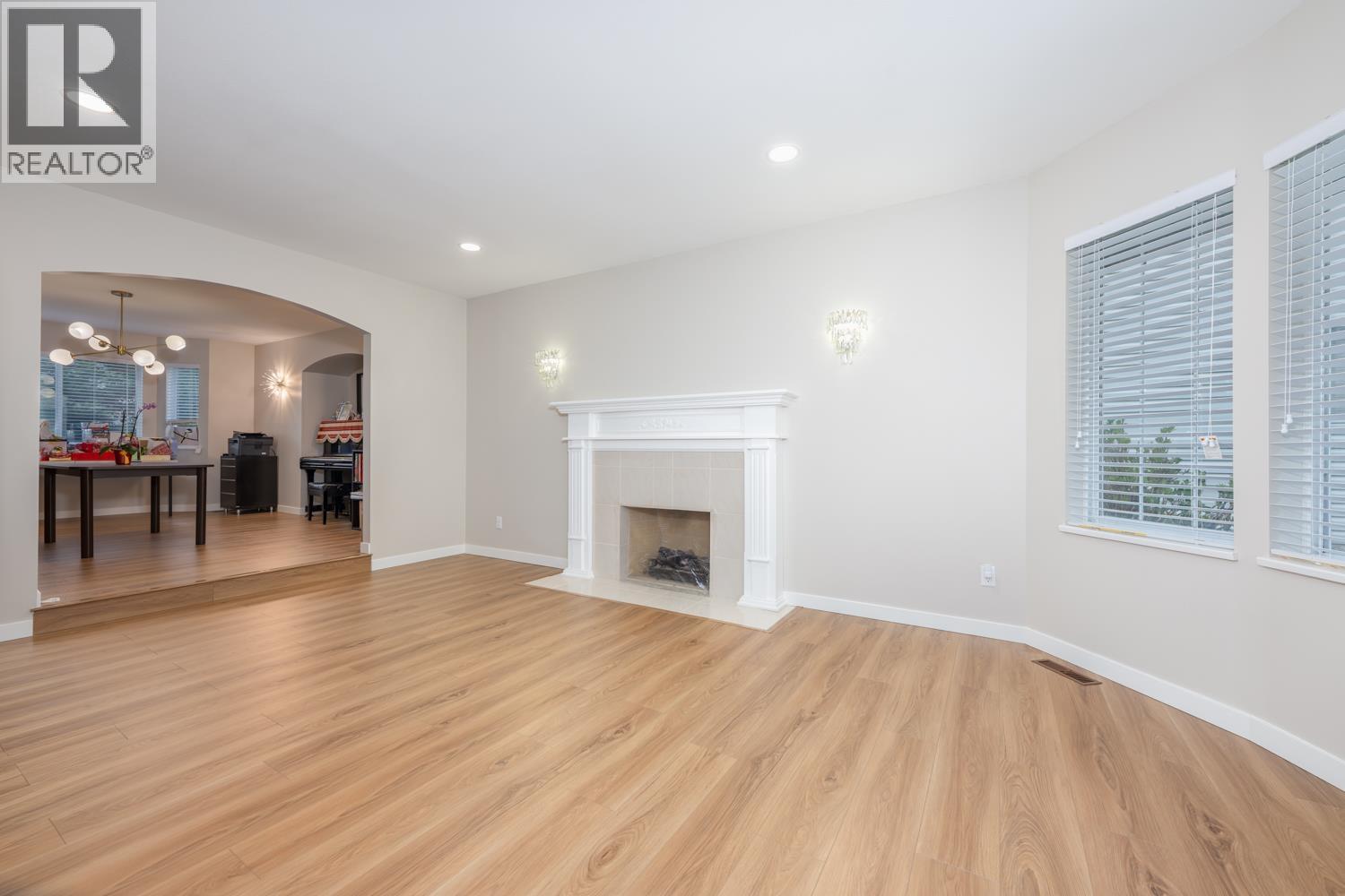 418 Balfour Drive, Coquitlam, British Columbia  V3K 6J7 - Photo 5 - R3106500