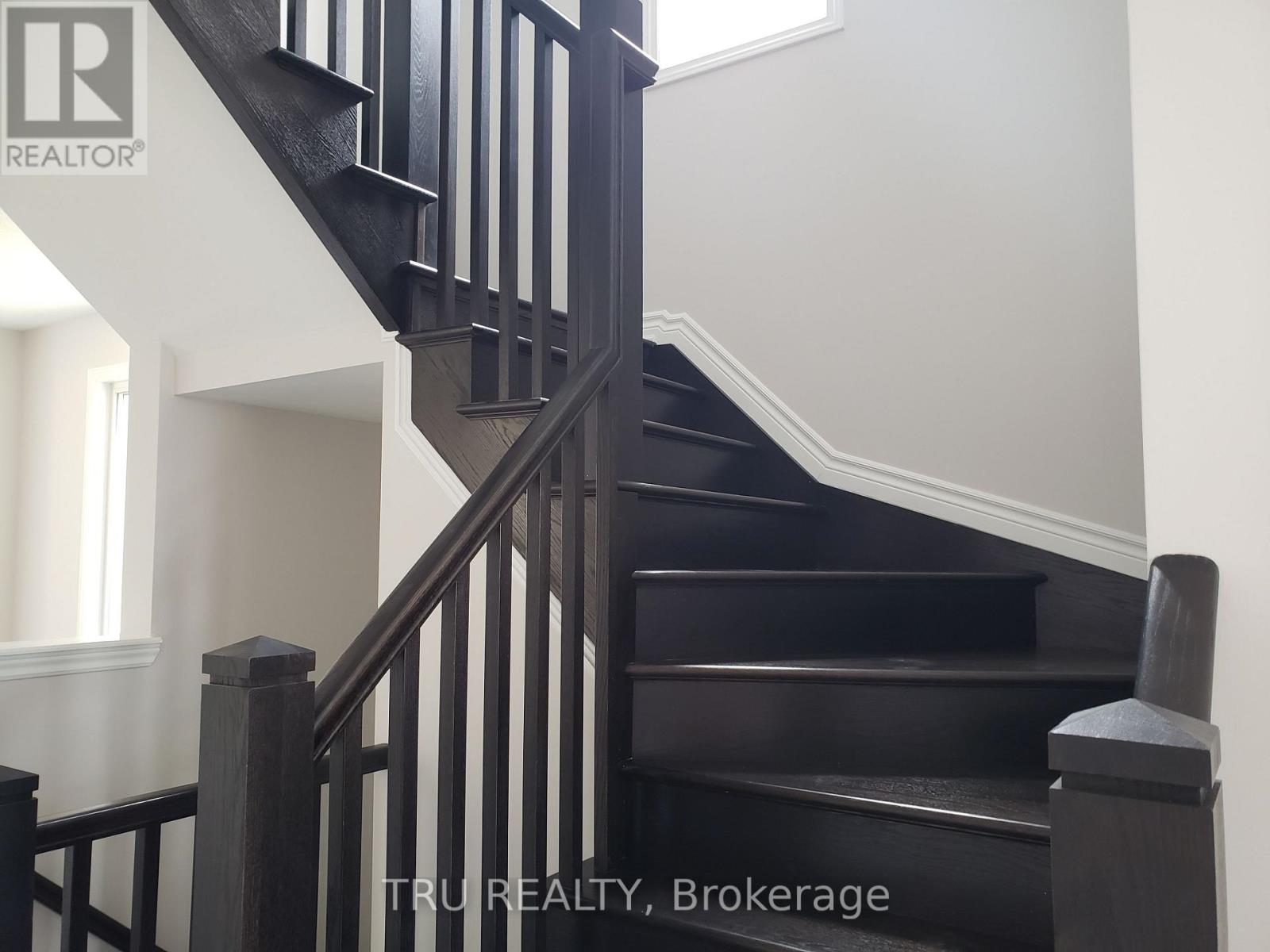 176 Cranesbill Road, Ottawa, Ontario  K2V 0J5 - Photo 11 - X12958500