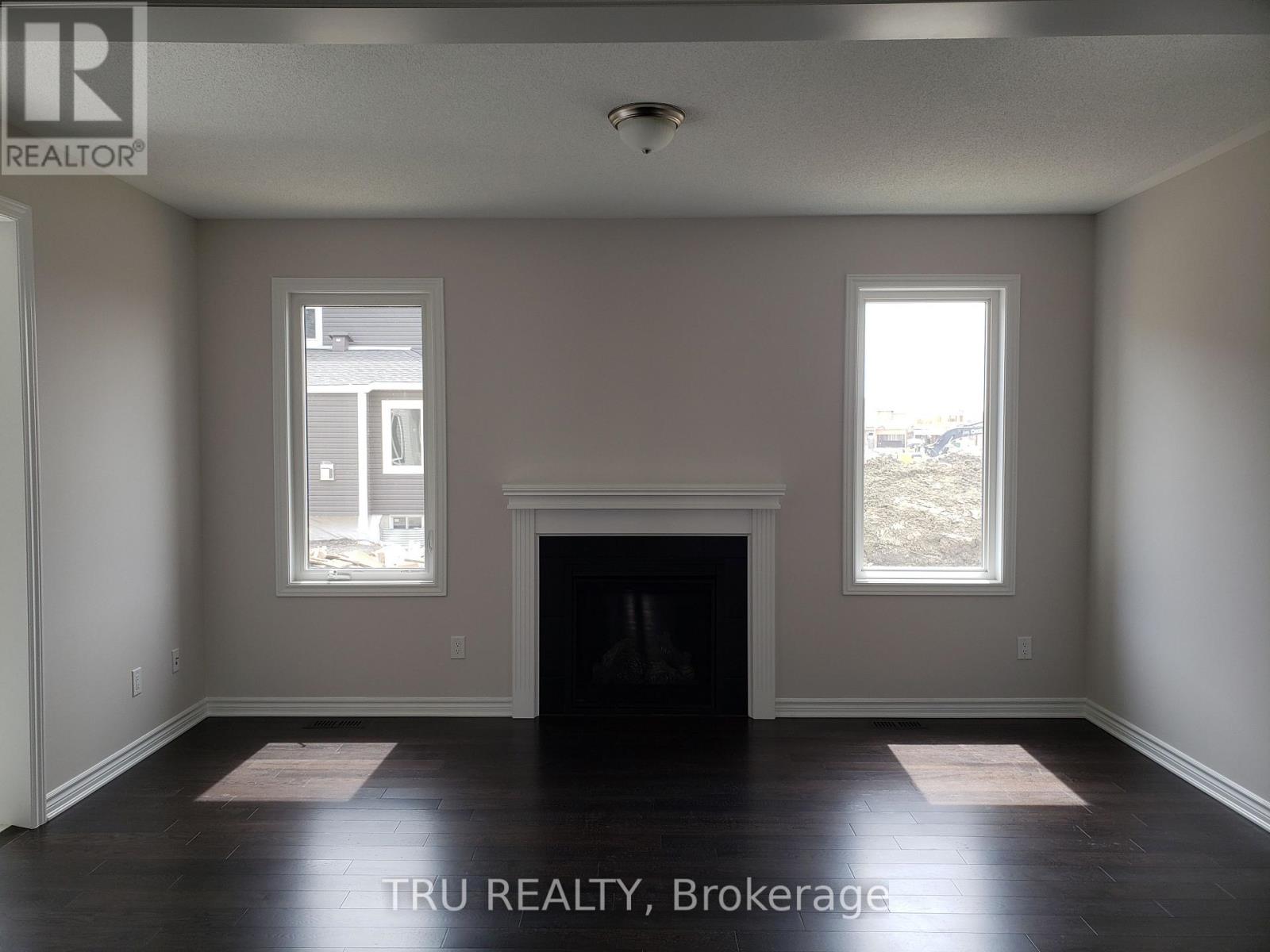 176 Cranesbill Road, Ottawa, Ontario  K2V 0J5 - Photo 3 - X12958500