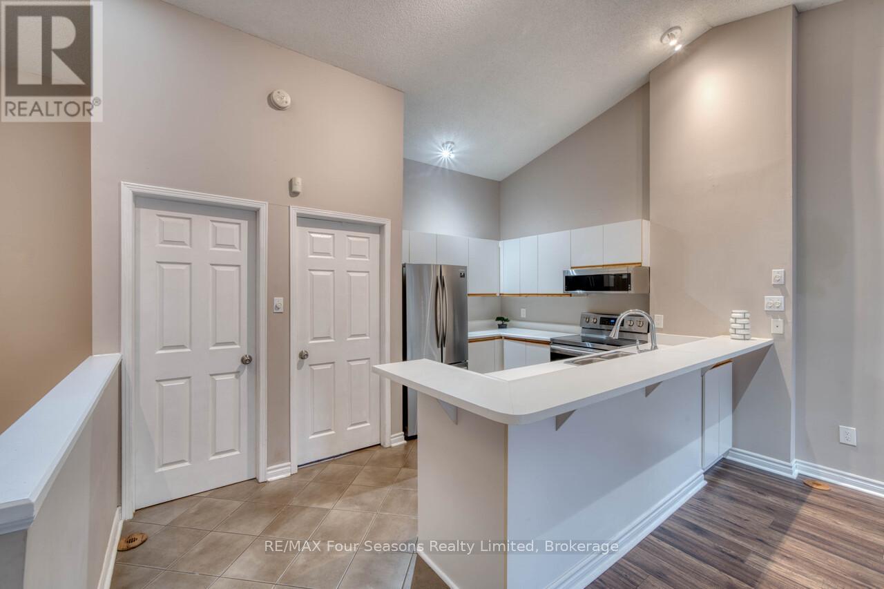 1 - 5 Harbour Street E, Collingwood, Ontario  L9Y 5C5 - Photo 19 - S12956994