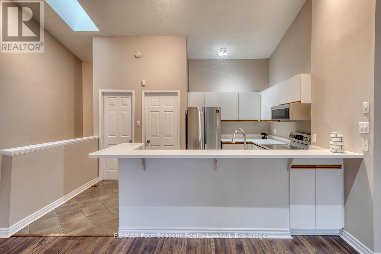 1 - 5 Harbour Street E, Collingwood, Ontario  L9Y 5C5 - Photo 18 - S12956994