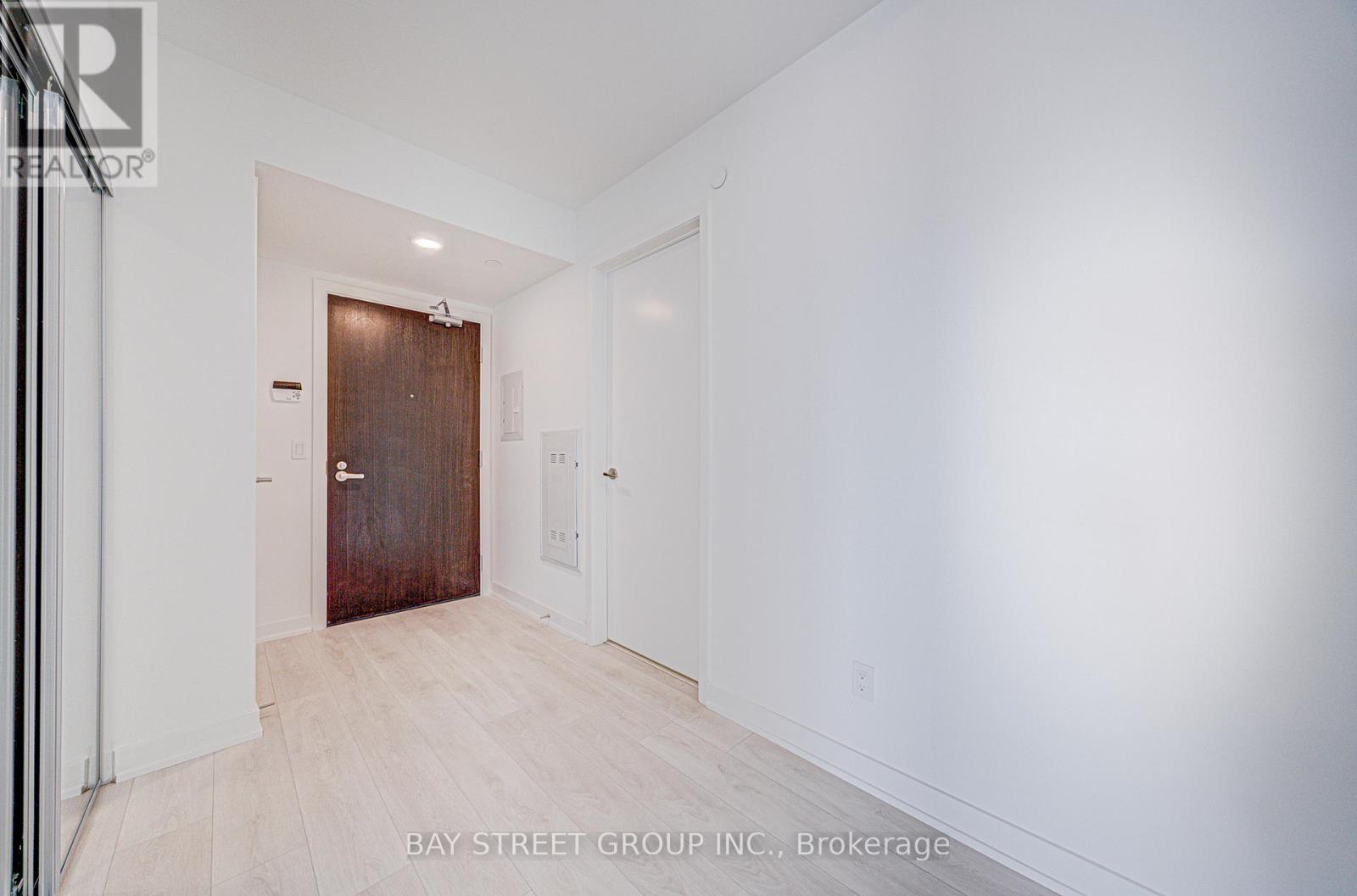 1505 - 501 Yonge Street, Toronto, Ontario  M4Y 0G8 - Photo 4 - C12958520