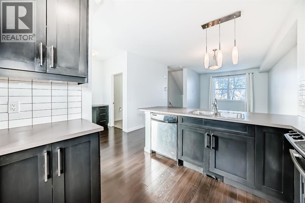 35 Nolan Hill Boulevard, Calgary, Alberta  T3R 0S5 - Photo 7 - A2277279