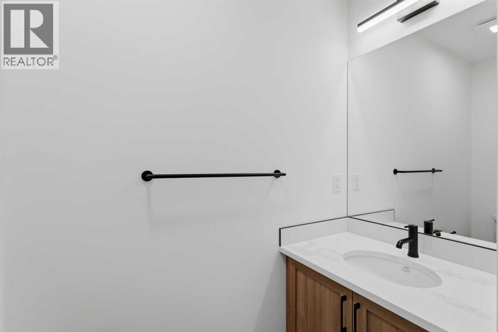 802, 201 Cooperswood Green Sw, Airdrie, Alberta  T3B 3Y6 - Photo 5 - A2283423