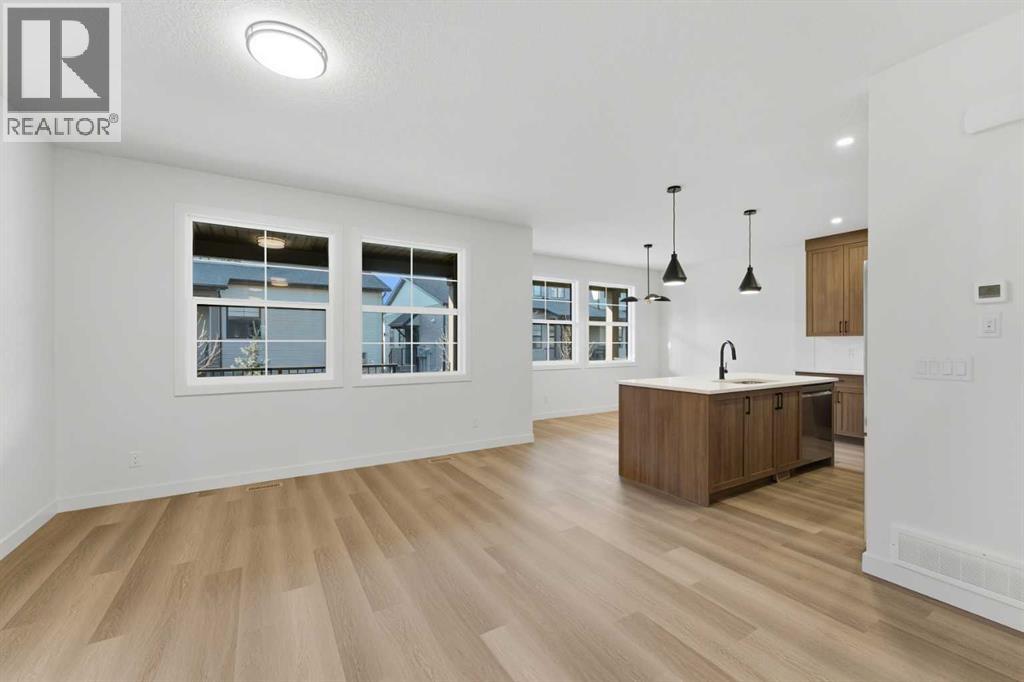 802, 201 Cooperswood Green Sw, Airdrie, Alberta  T3B 3Y6 - Photo 6 - A2283423