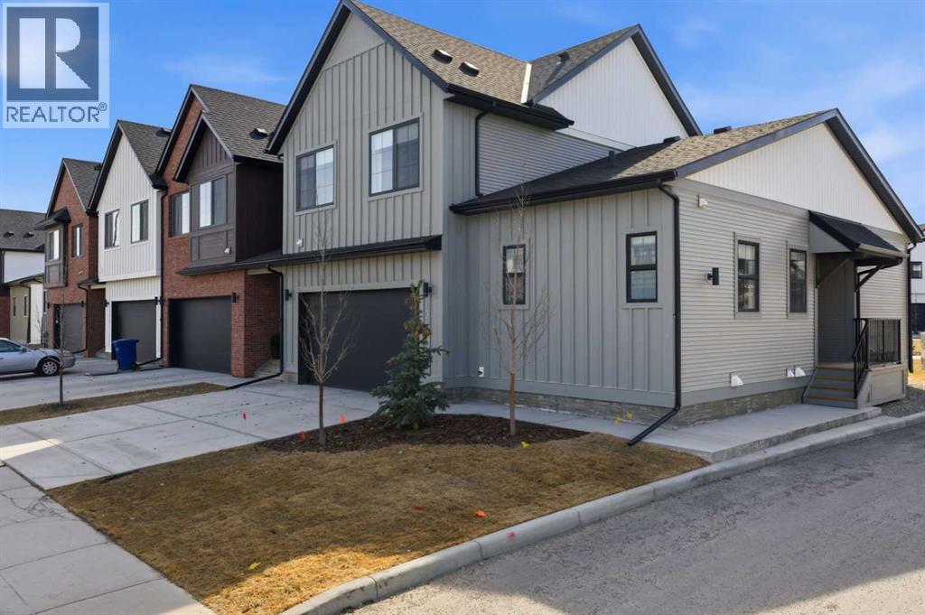 101, 201 Cooperswood Green SW, Airdrie, Alberta  T3B 3Y6 - Photo 2 - A2295751