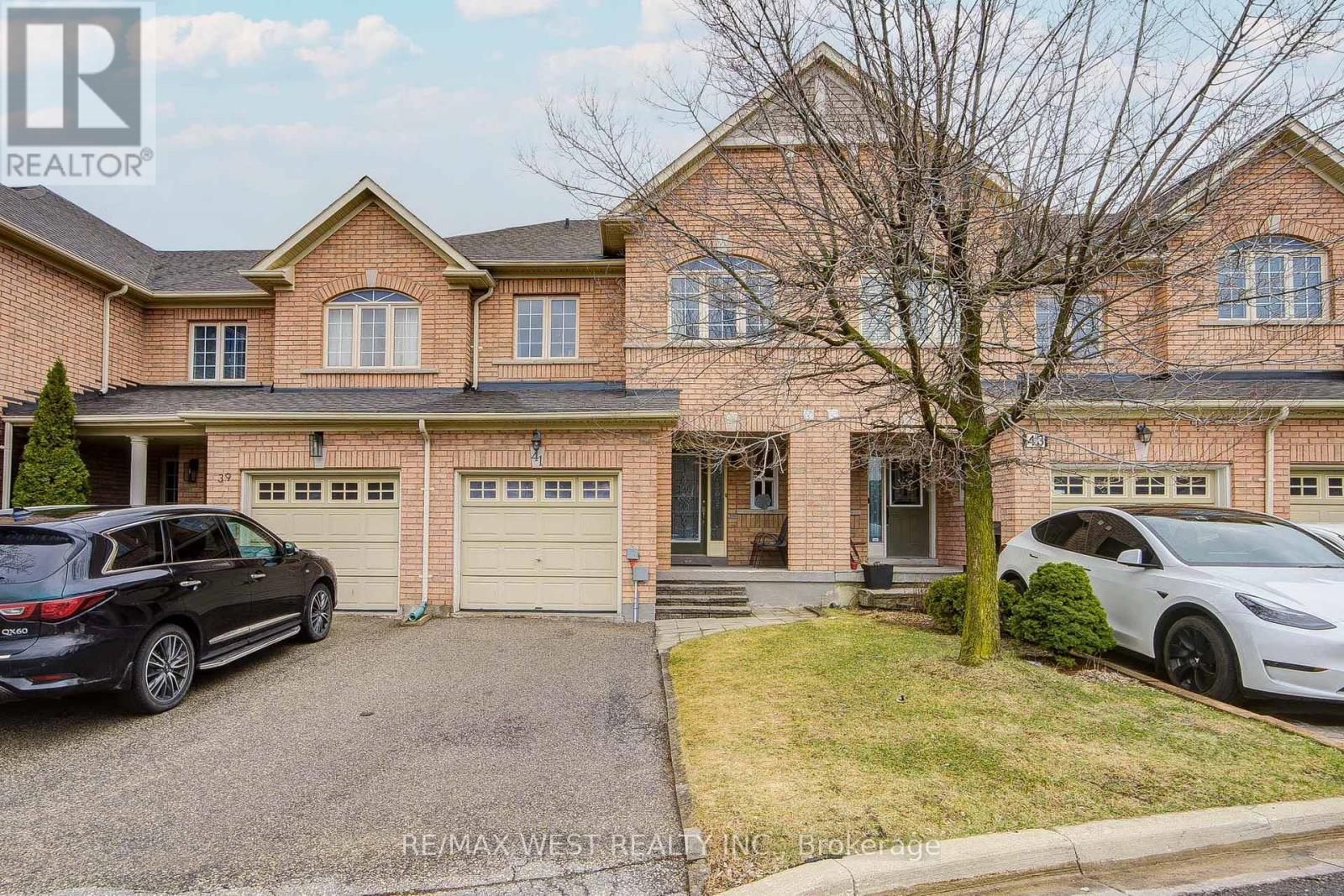 41 LACEBARK COURT, Brampton, Ontario