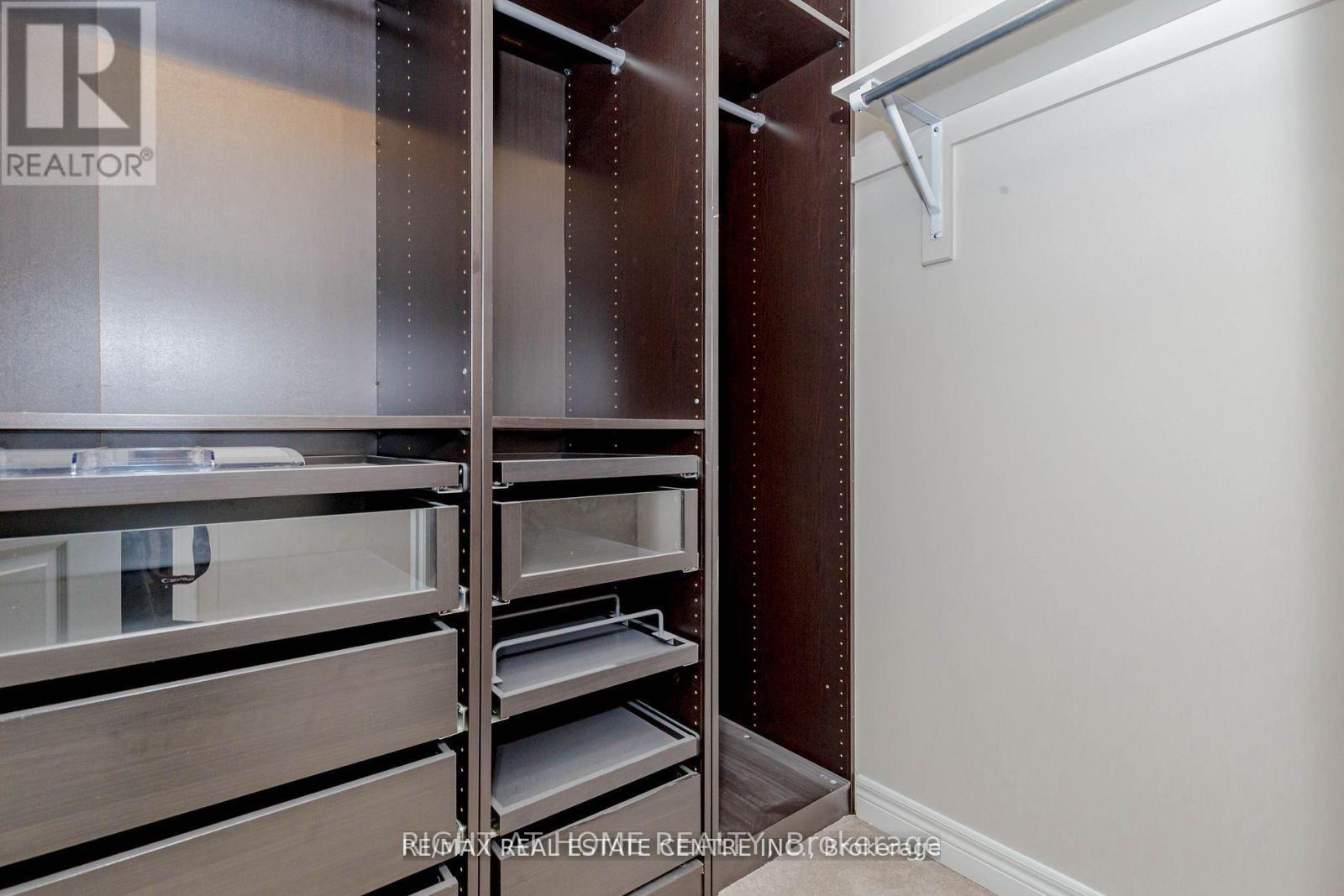 (Upper) - 20 Gower Crescent, Brampton, Ontario  L6R 0Y1 - Photo 16 - W12958490