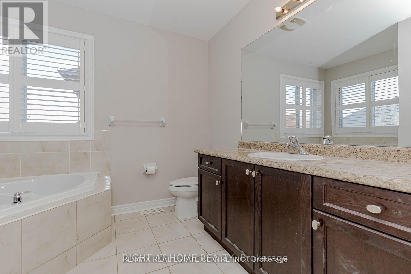 (Upper) - 20 Gower Crescent, Brampton, Ontario  L6R 0Y1 - Photo 17 - W12958490