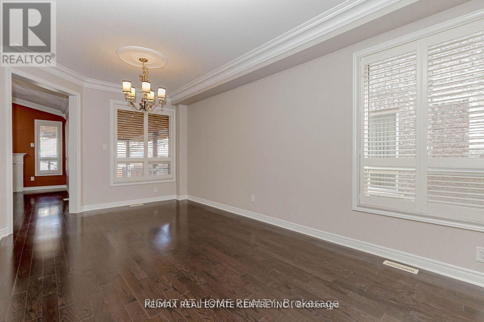 (Upper) - 20 Gower Crescent, Brampton, Ontario  L6R 0Y1 - Photo 8 - W12958490