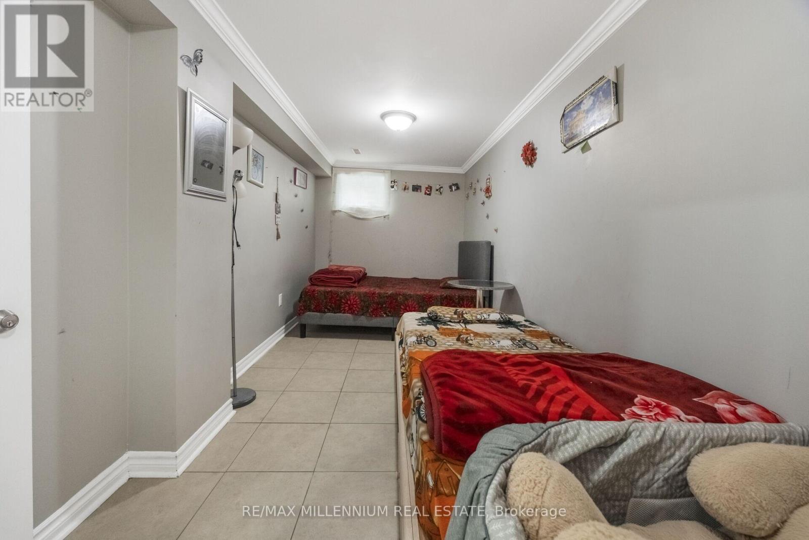 11 Beechwood Crescent, Brampton, Ontario  L6T 1X9 - Photo 29 - W12958496