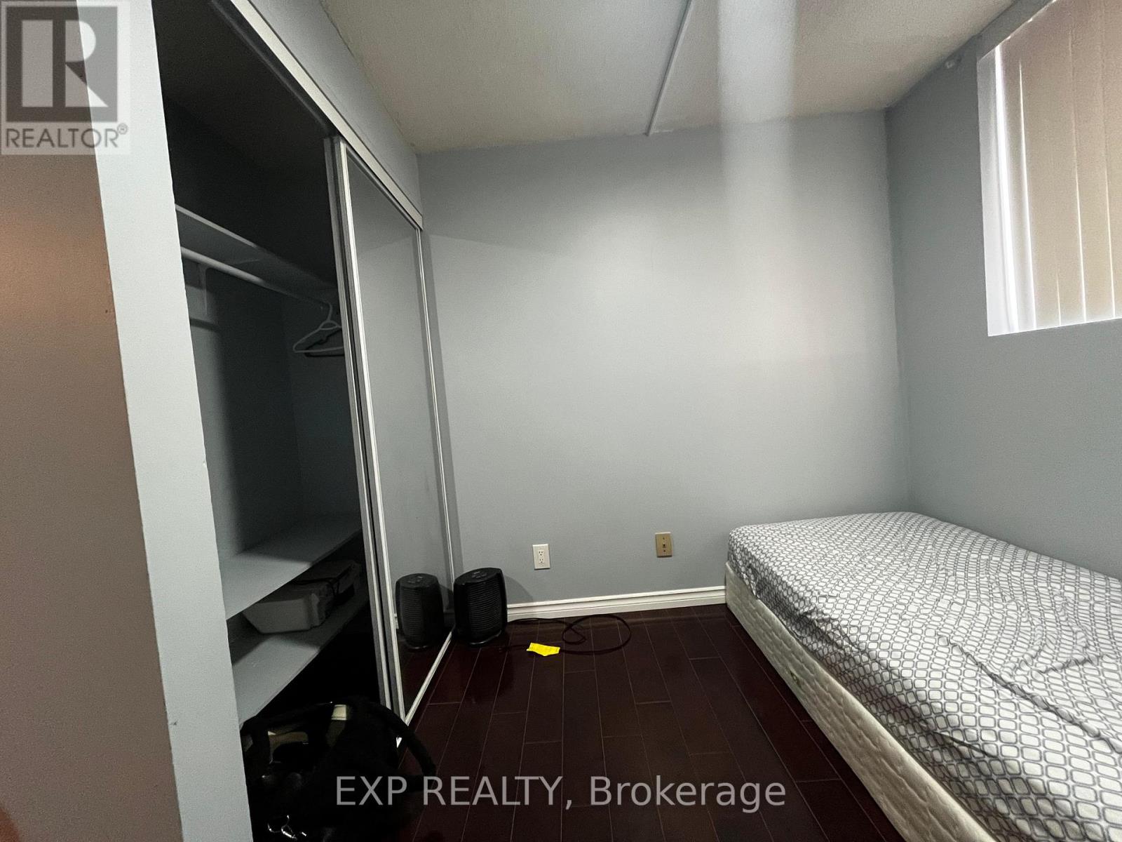 201 - 25 Agnes Street, Mississauga, Ontario  L5B 3X7 - Photo 11 - W12958504