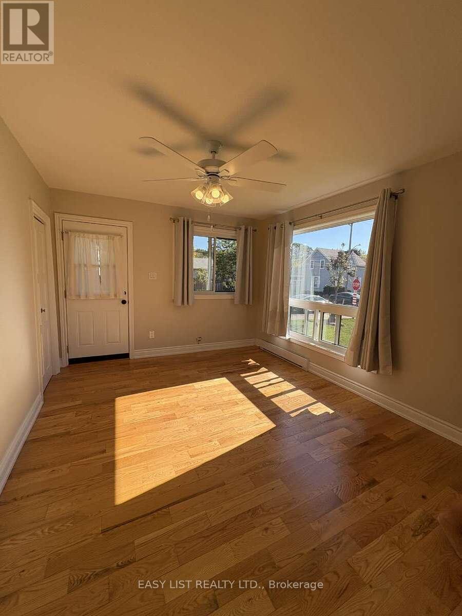 55 Commercial Street, Milton, Ontario  L9T 2H6 - Photo 19 - W12958506