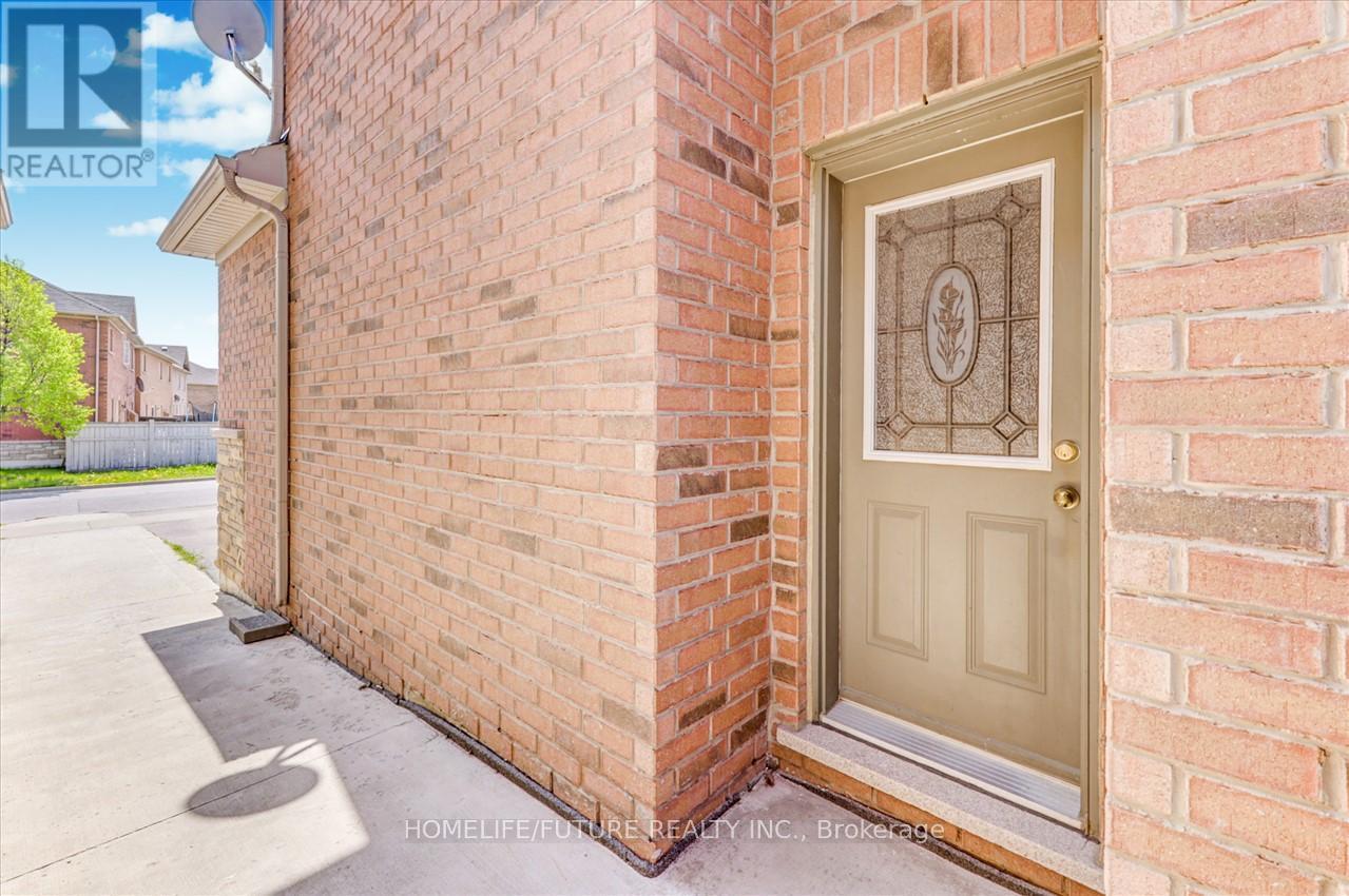 Bsmt - 58 Executive Court, Brampton, Ontario  L6R 0L5 - Photo 14 - W12958526