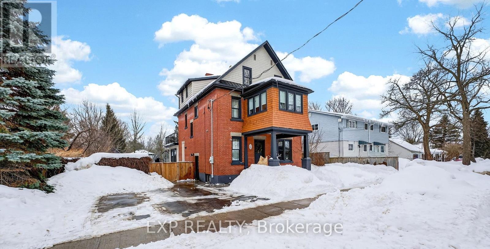 16 Barker Street, Prince Edward County, Ontario  K0K 2T0 - Photo 2 - X12908208