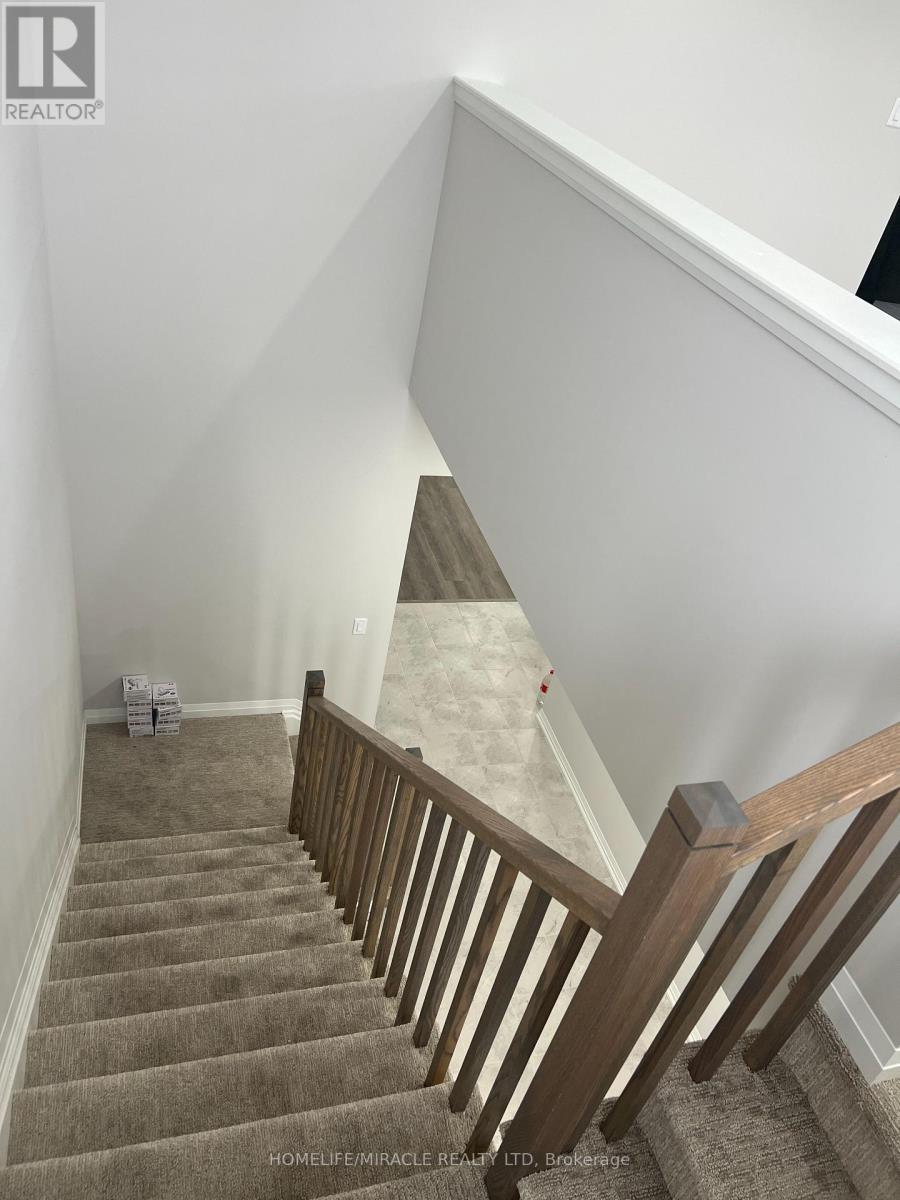 11 Willson Drive, Thorold, Ontario  L2V 0M3 - Photo 13 - X12958498