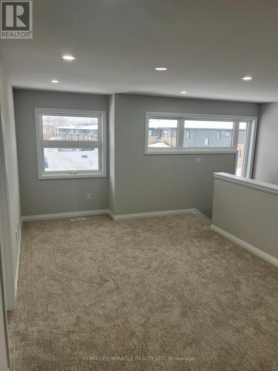 11 Willson Drive, Thorold, Ontario  L2V 0M3 - Photo 17 - X12958498