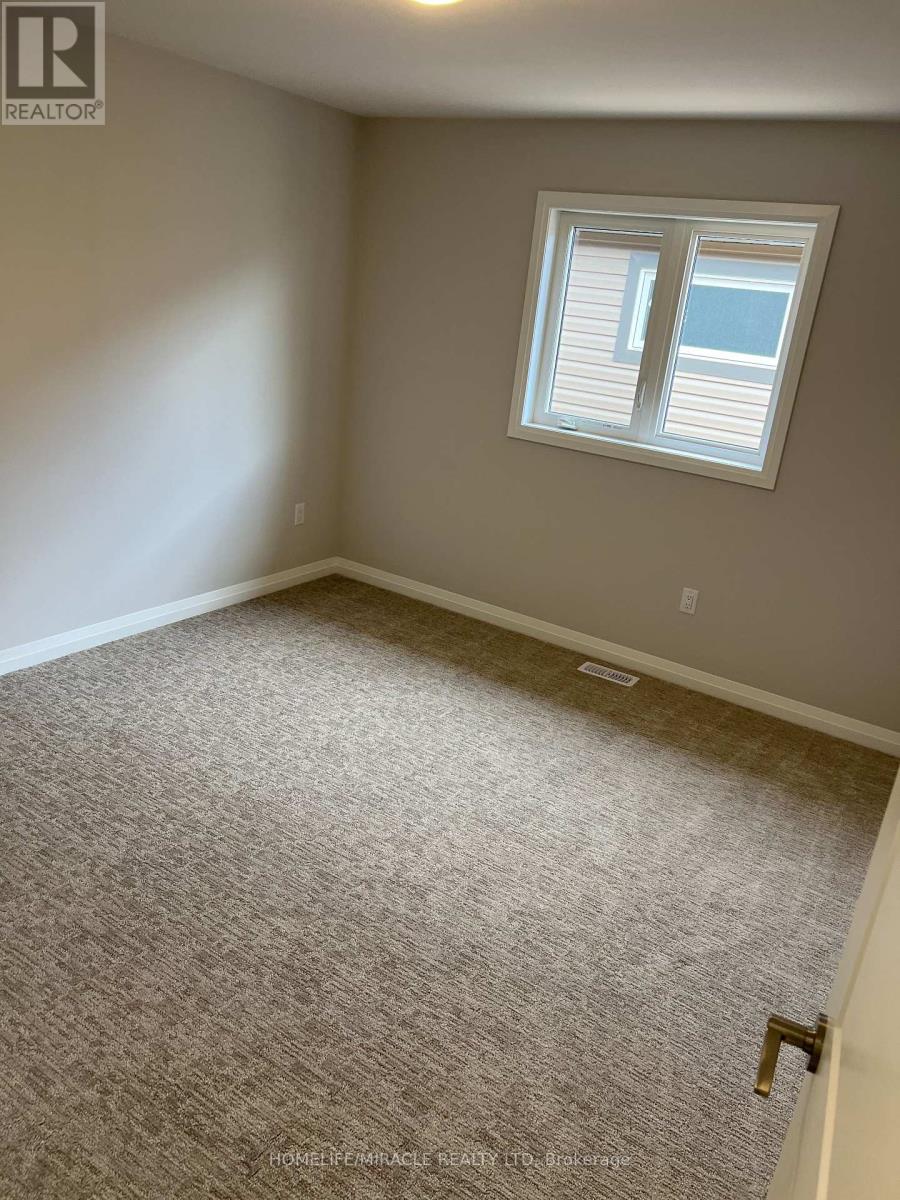 11 Willson Drive, Thorold, Ontario  L2V 0M3 - Photo 31 - X12958498