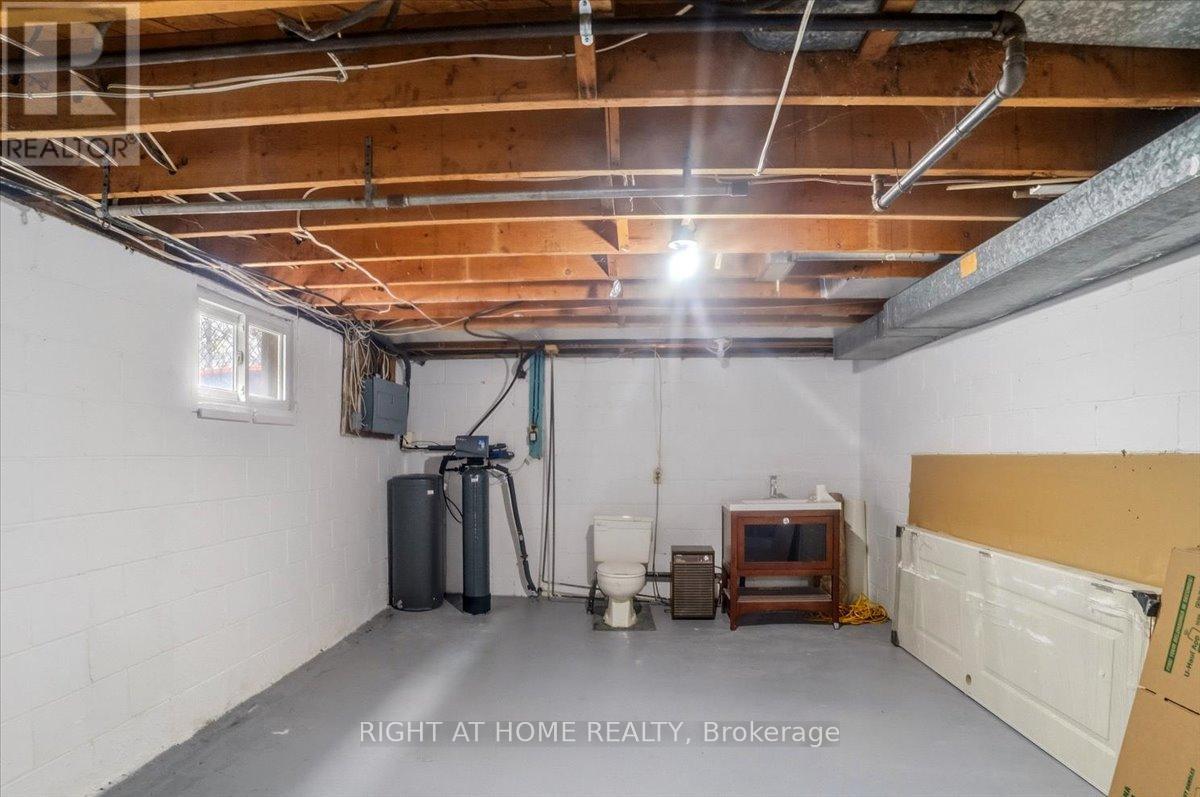 12 Vera Street, St. Catharines, Ontario  L2S 1C4 - Photo 15 - X12897016