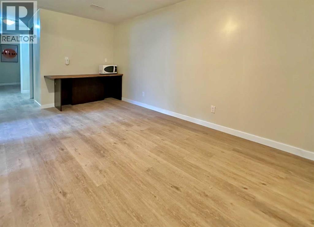 525 4 Avenue, Fox Creek, Alberta  T0H 1P0 - Photo 15 - A2294653