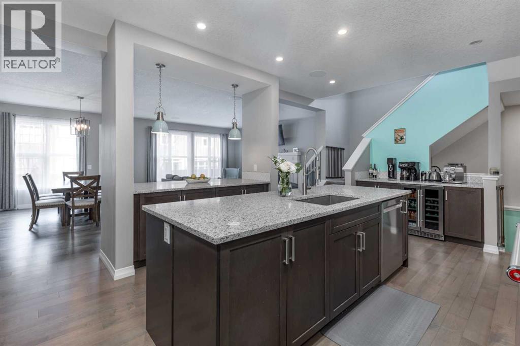 196 Riviera Way, Cochrane, Alberta  T4C 0Y6 - Photo 7 - A2291315