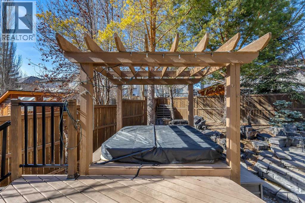 22 Tuscany Ravine Manor NW, Calgary, Alberta  T3L 2W9 - Photo 9 - A2296455