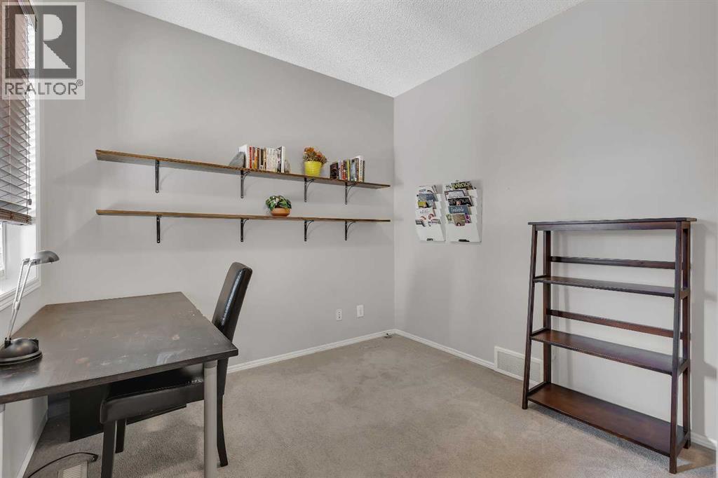 22 Tuscany Ravine Manor NW, Calgary, Alberta  T3L 2W9 - Photo 12 - A2296455